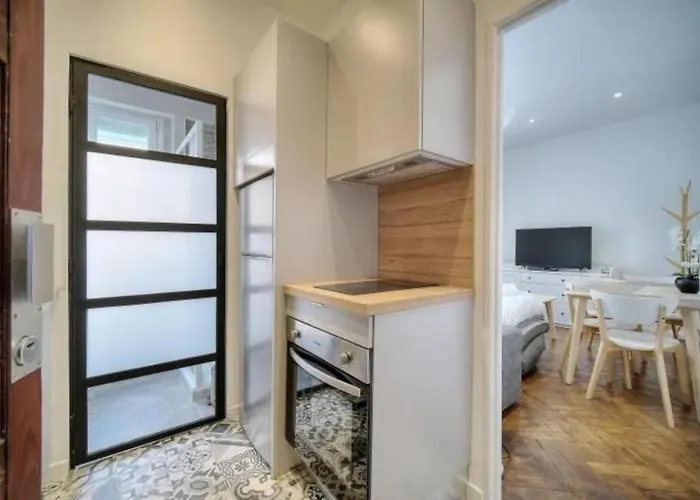 LOENA CANNES CENTRE - Appartement entier 2 pièces - 4 personnes - proche croisette palais festival plage - internet gratuit - climatisation - non fumeur