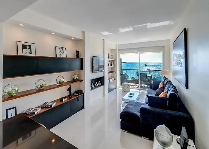 Agence des Résidences - Appartements privés du 45 CROISETTE- Prestige Cannes acceptant les animaux