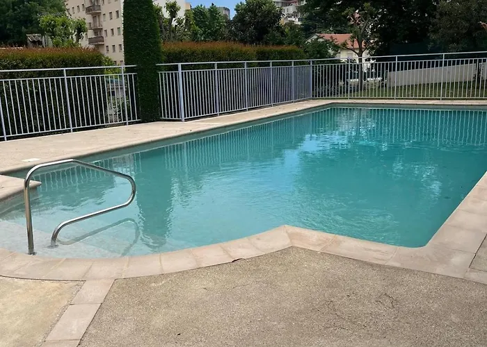 Location chambre 2 personnes chez Angela Cannes acceptant les animaux