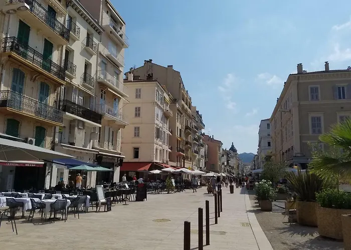Appartement Citilet 4 Duplex, Funky With Large Terrace à Cannes